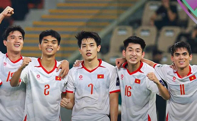 Biểu tượng hỗ trợ khách hàng G666 Login với tai nghe và bong bóng thoại.